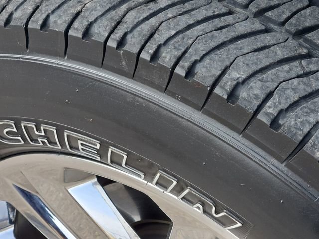 Used 2019 Ford F150 XLT w/ Equipment Group 302A Luxury AWD/4WD image 9