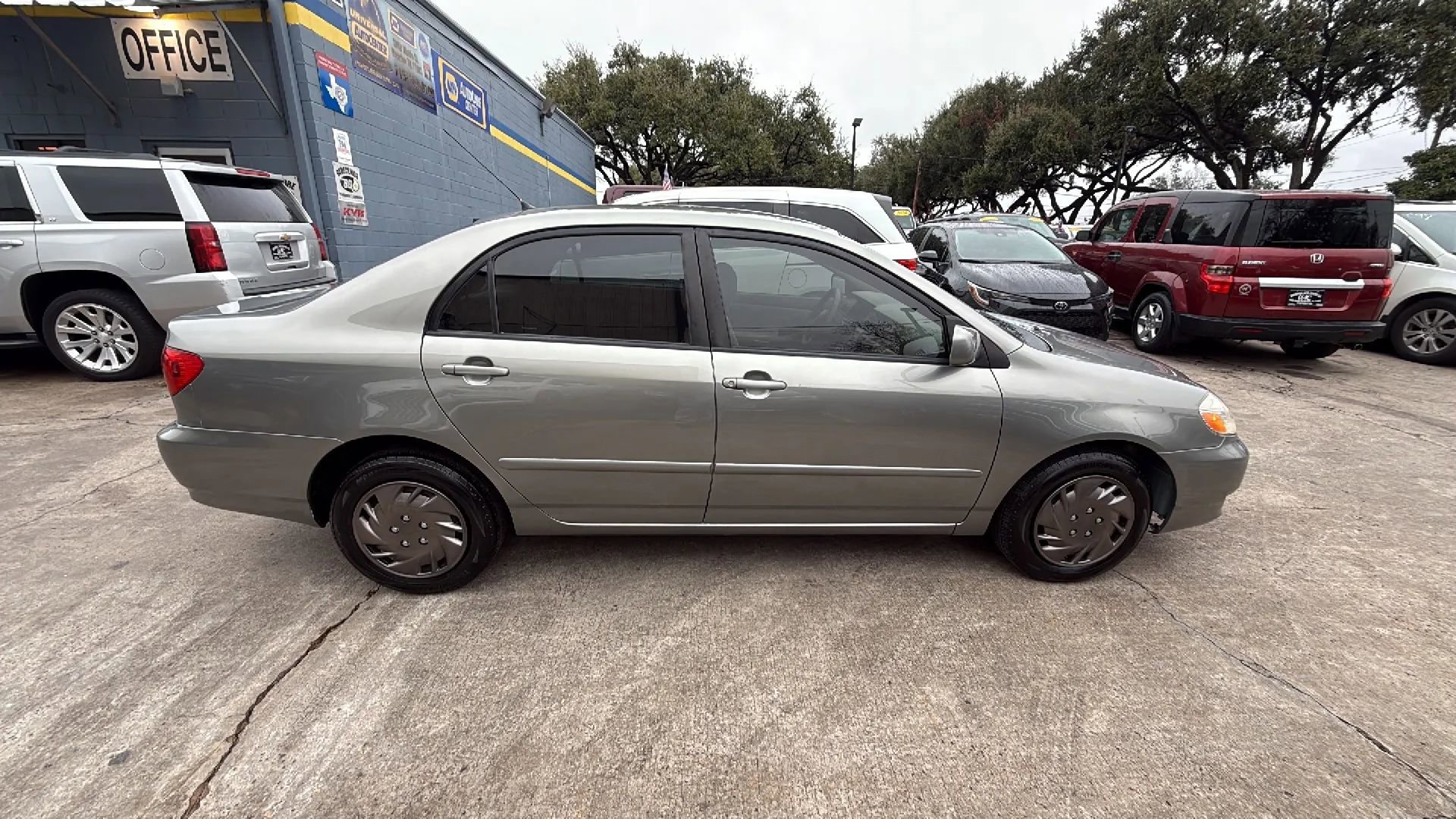 Used 2004 Toyota Corolla LE image 29
