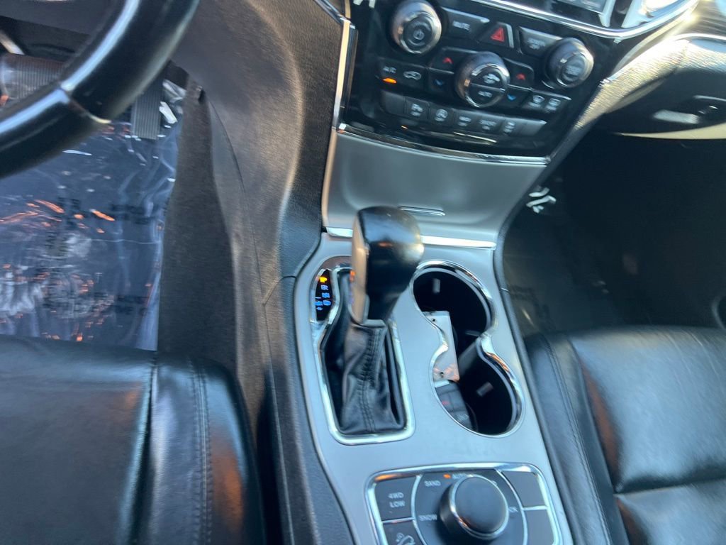 Used 2022 Jeep Grand Cherokee Limited image 20