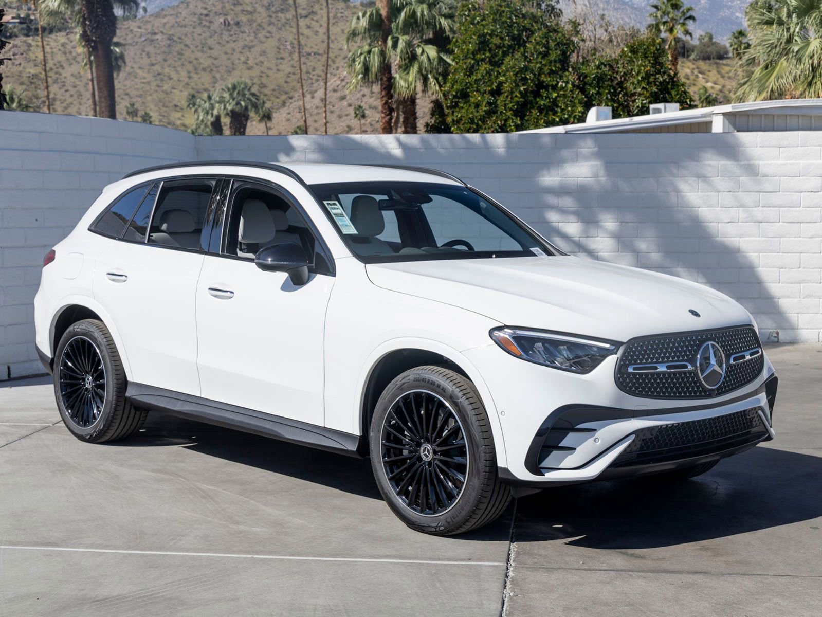 New 2026 Mercedes-Benz GLC 300 image 2