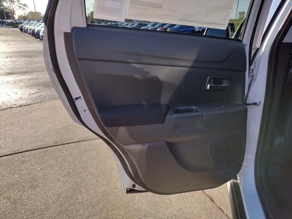 New 2025 Mitsubishi Outlander Sport ES image 26