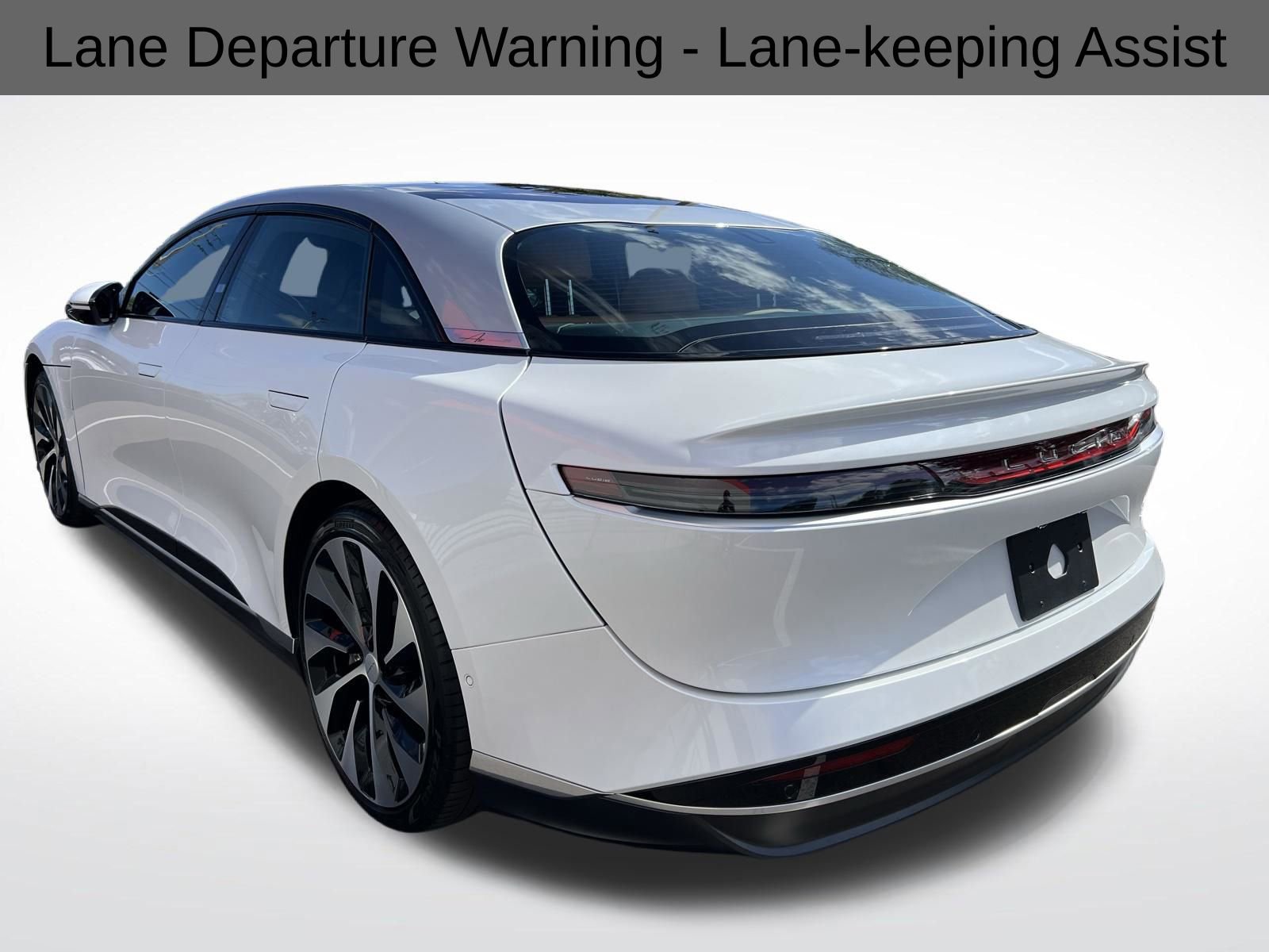 Used 2023 Lucid Air Touring image 9