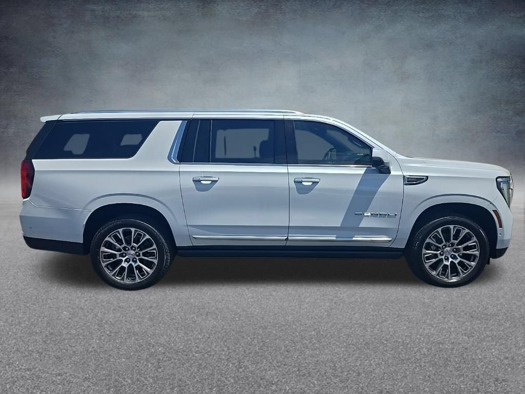 New 2026 GMC Yukon XL Denali w/ Denali Reserve Package AWD/4WD image 2