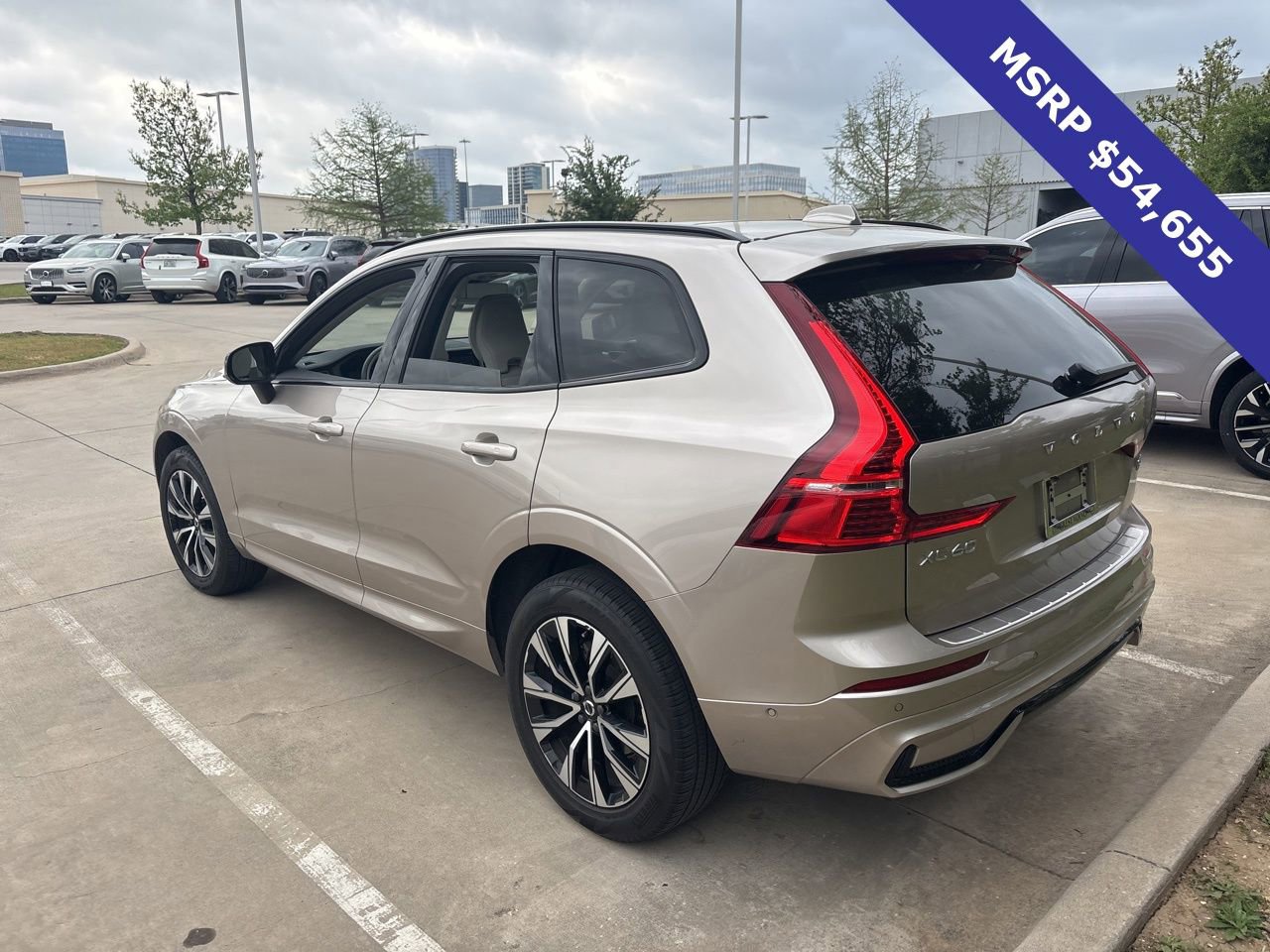 Certified 2024 Volvo XC60 B5 Plus w/ Protection Package Premier image 7