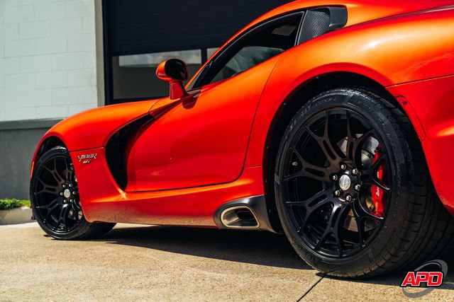 Used 2015 Dodge Viper w/ Quick Order Package 22J GT RWD image 35