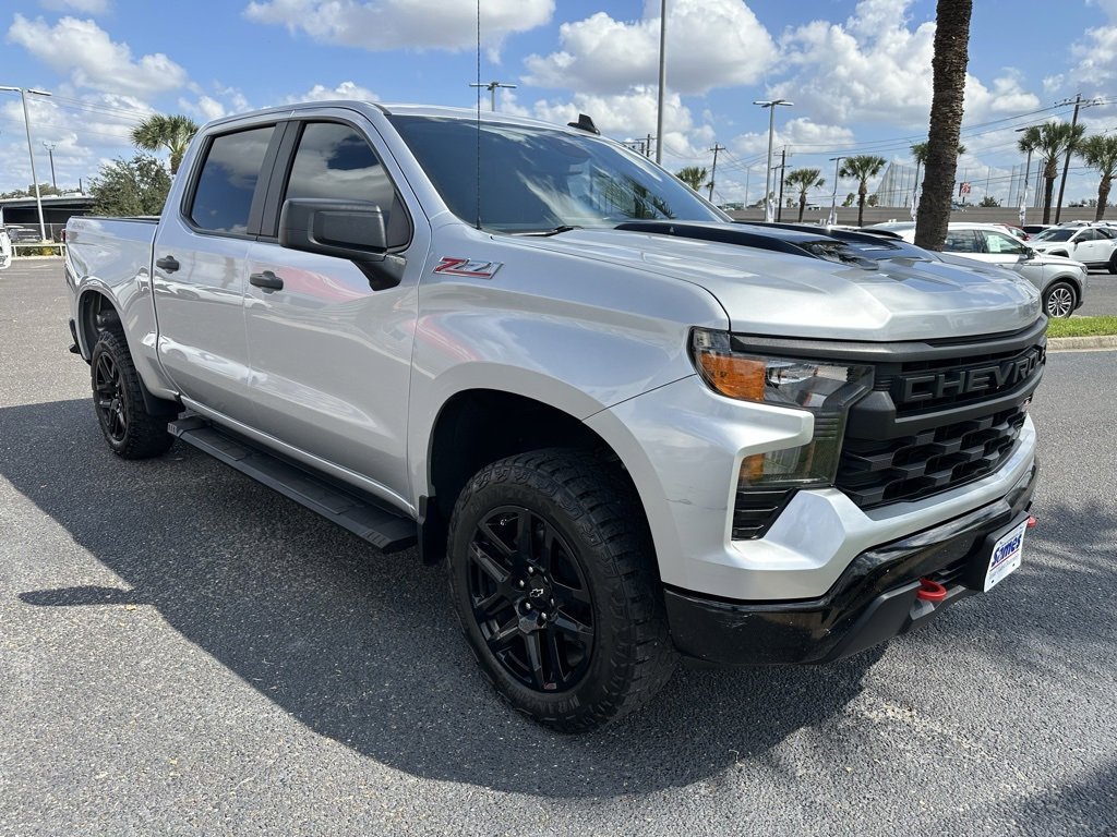 Used 2022 Chevrolet Silverado 1500 Custom Trail Boss w/ LPO, Dark Essentials Package image 8