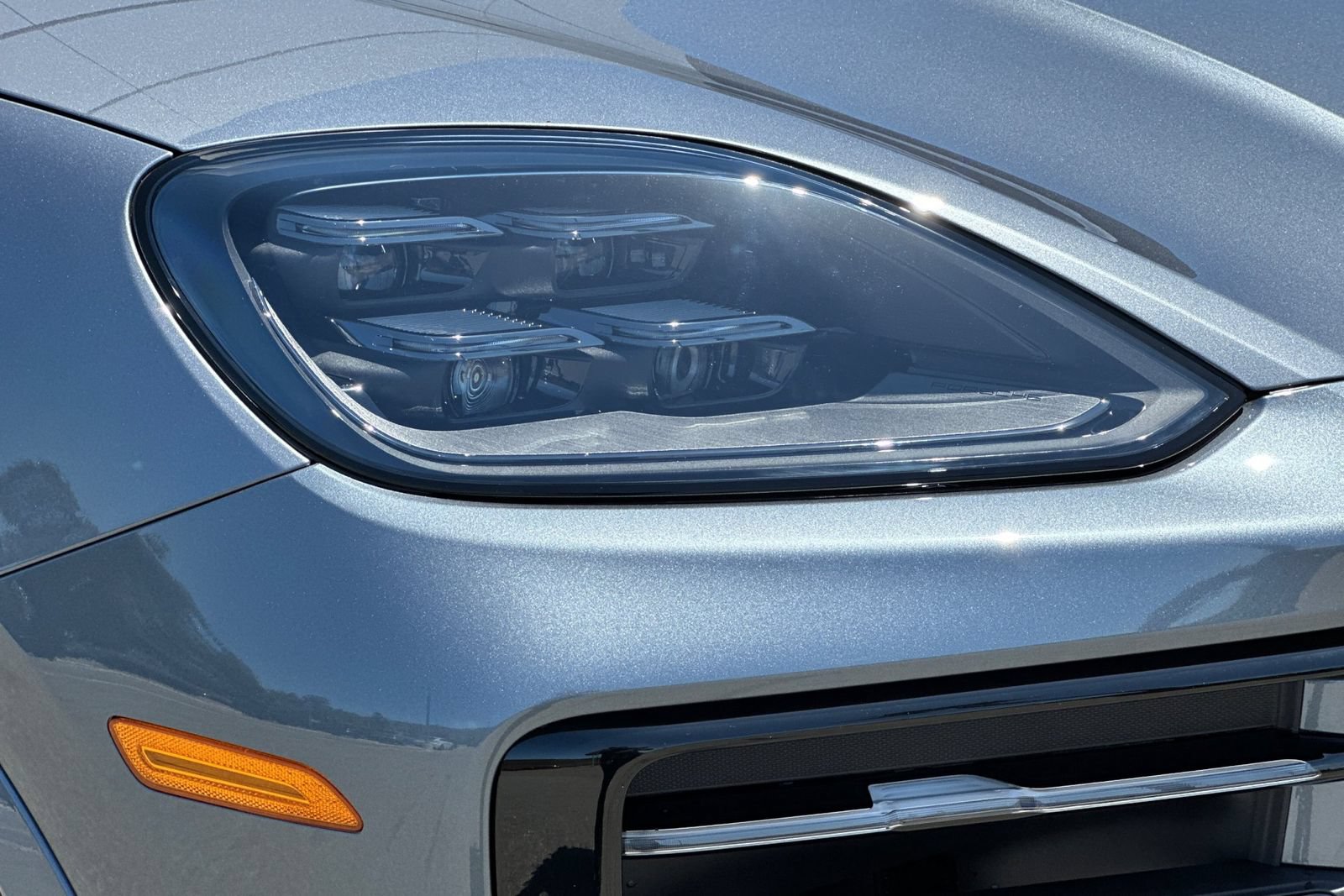 New 2026 Porsche Cayenne Coupe AWD/4WD image 38