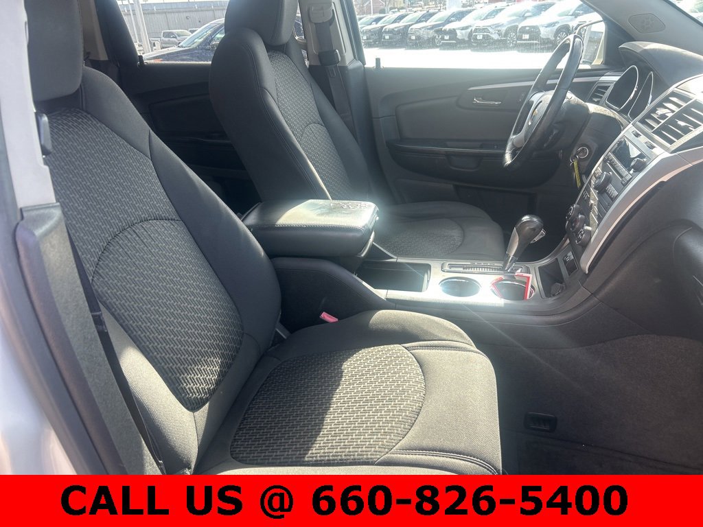 Used 2011 Chevrolet Traverse LT w/ Personal Connectivity Package image 6