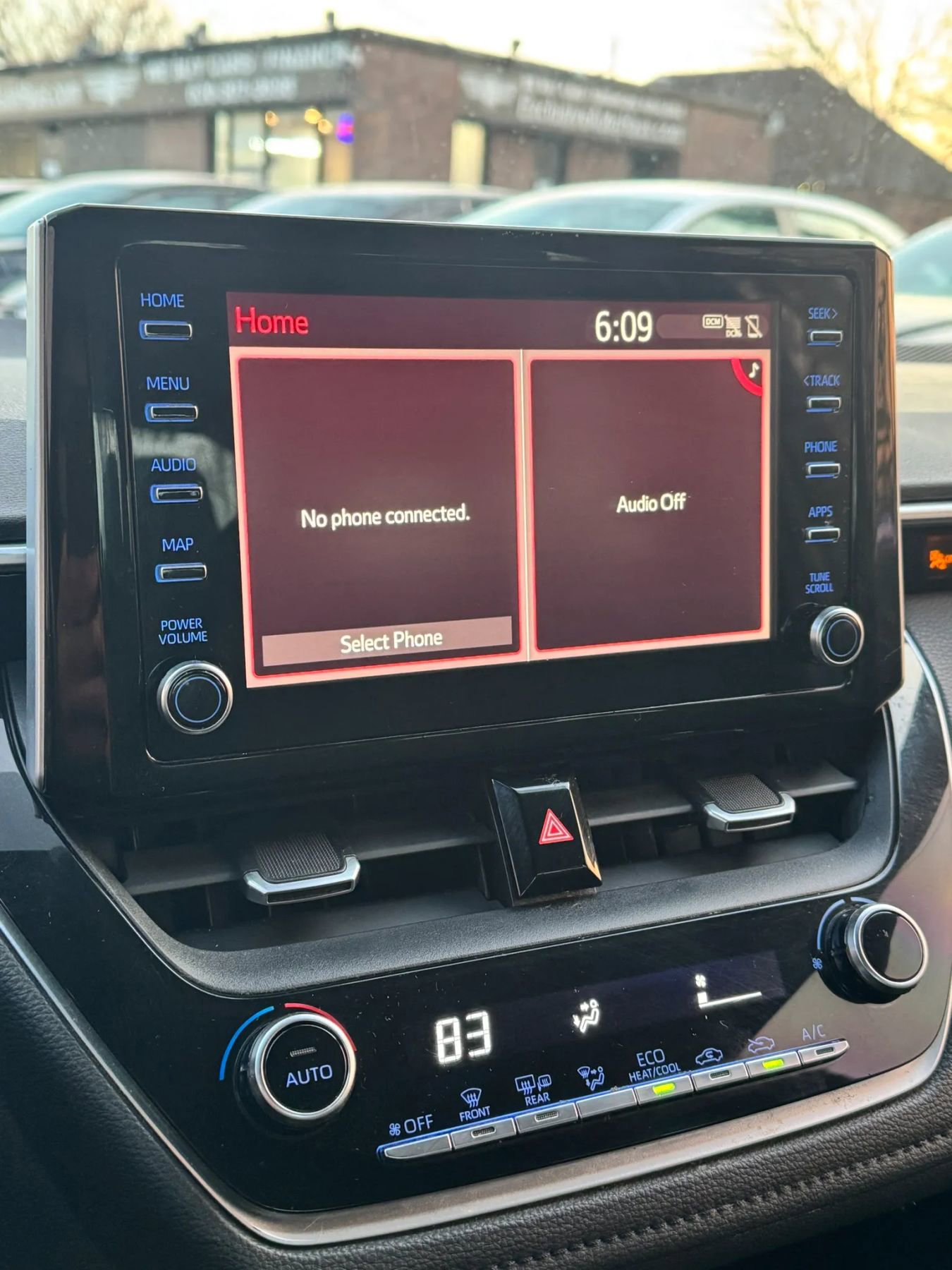 Used 2020 Toyota Corolla SE FWD image 22