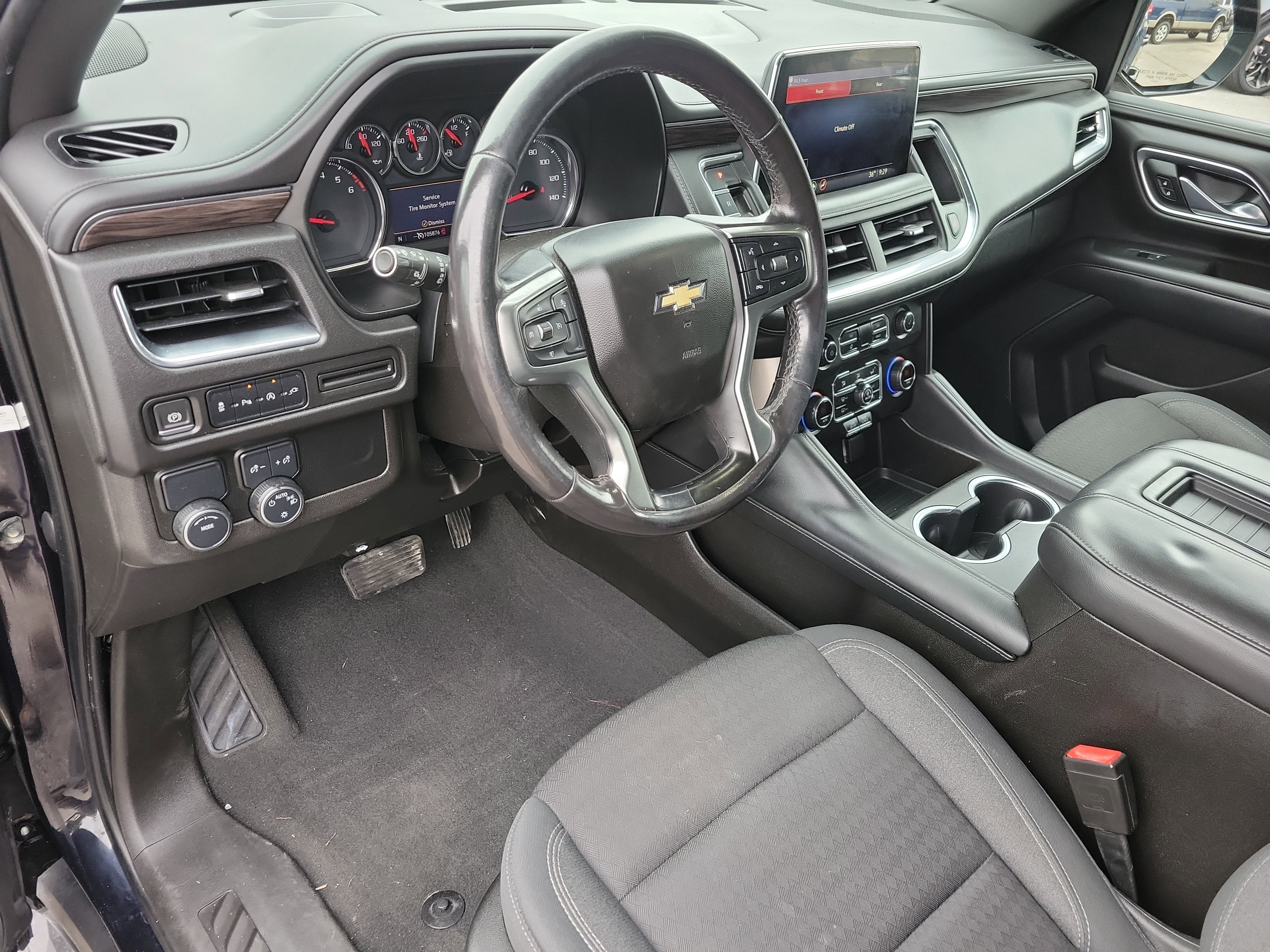 Used 2021 Chevrolet Tahoe LS image 3