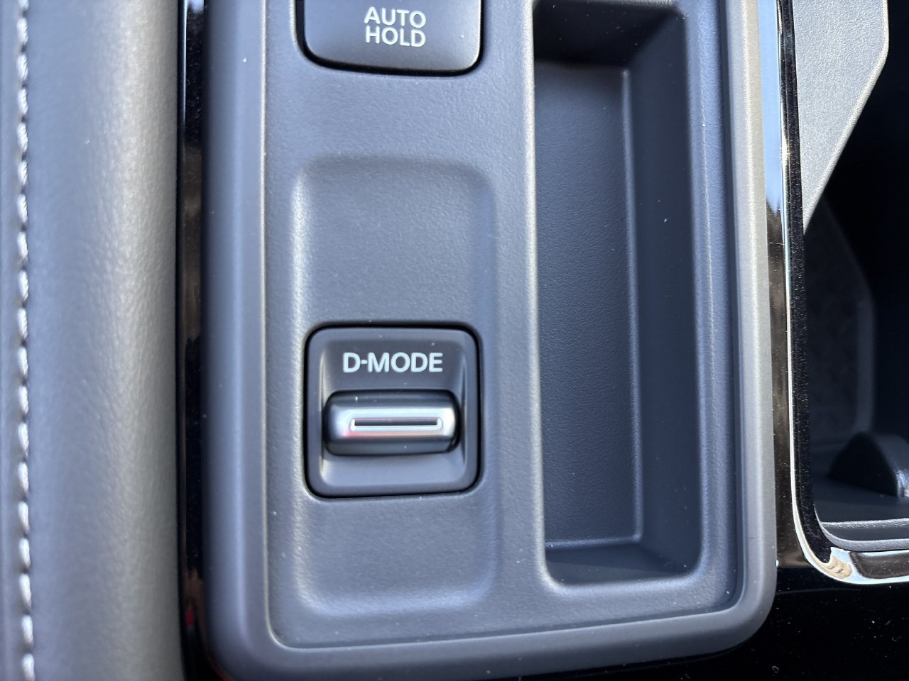 New 2026 Nissan Pathfinder SV FWD image 9