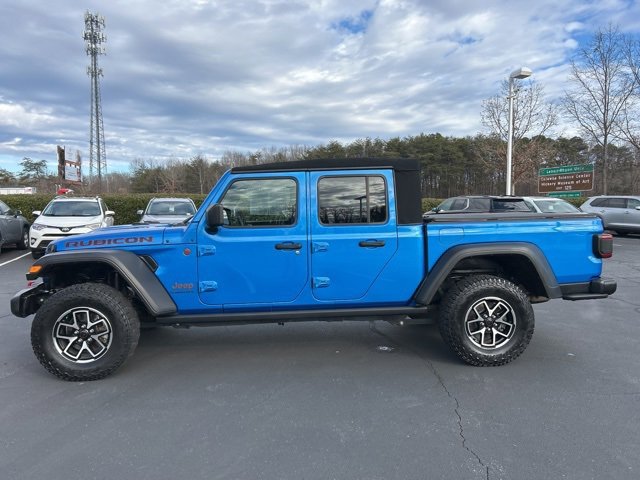 Used 2024 Jeep Gladiator Rubicon w/ Technology Group image 9