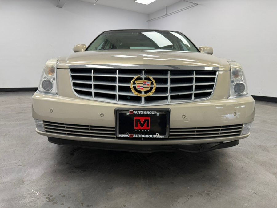 Used 2008 Cadillac DTS w/ Sun And Sound Package image 18