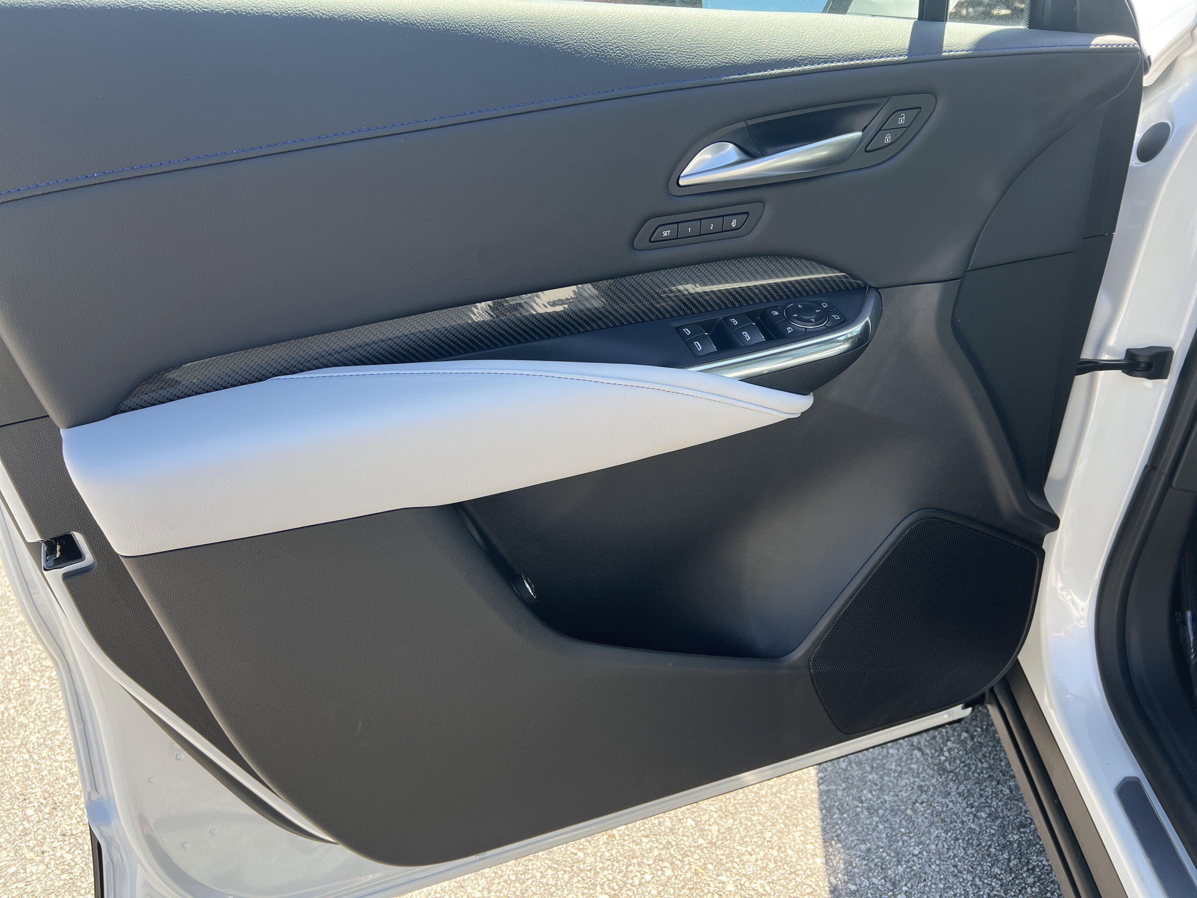 Used 2024 Cadillac XT4 Sport image 11