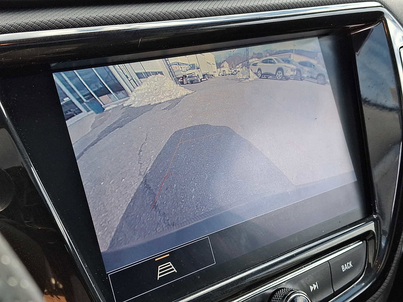 Used 2023 Chevrolet TrailBlazer RS w/ Sun and Liftgate Package image 18