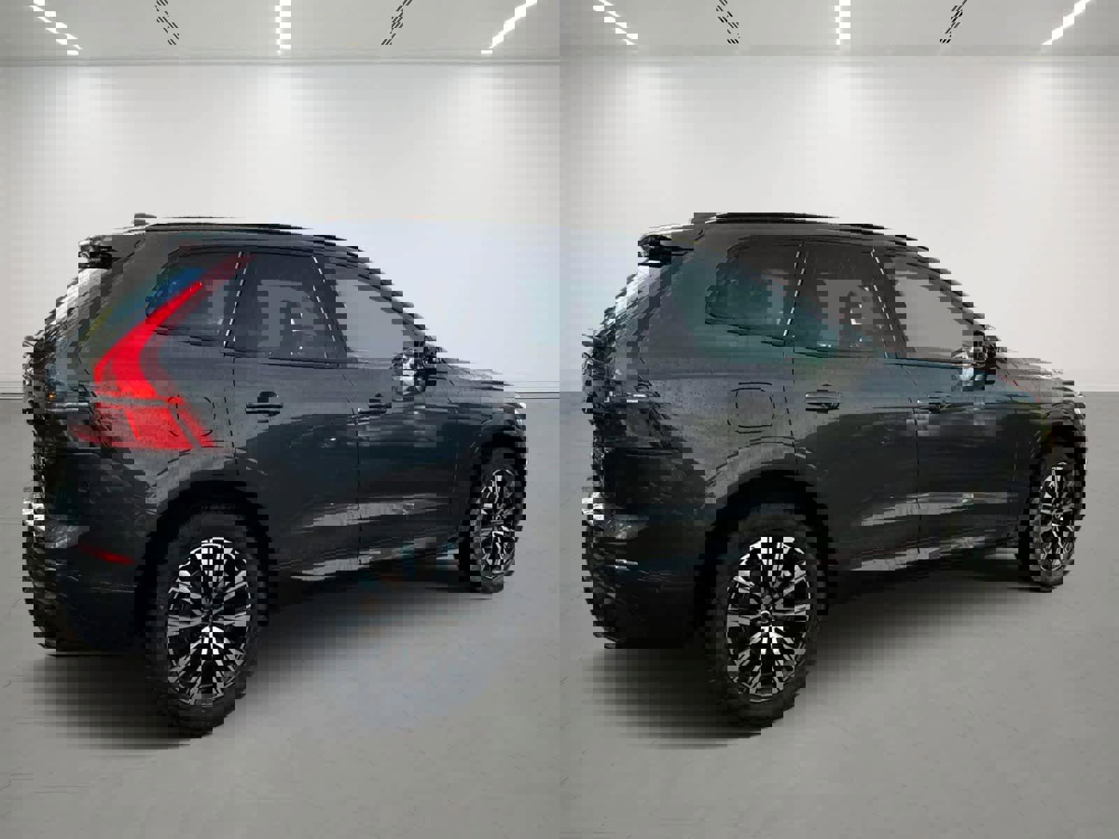 Used 2025 Volvo XC60 B5 Plus image 4