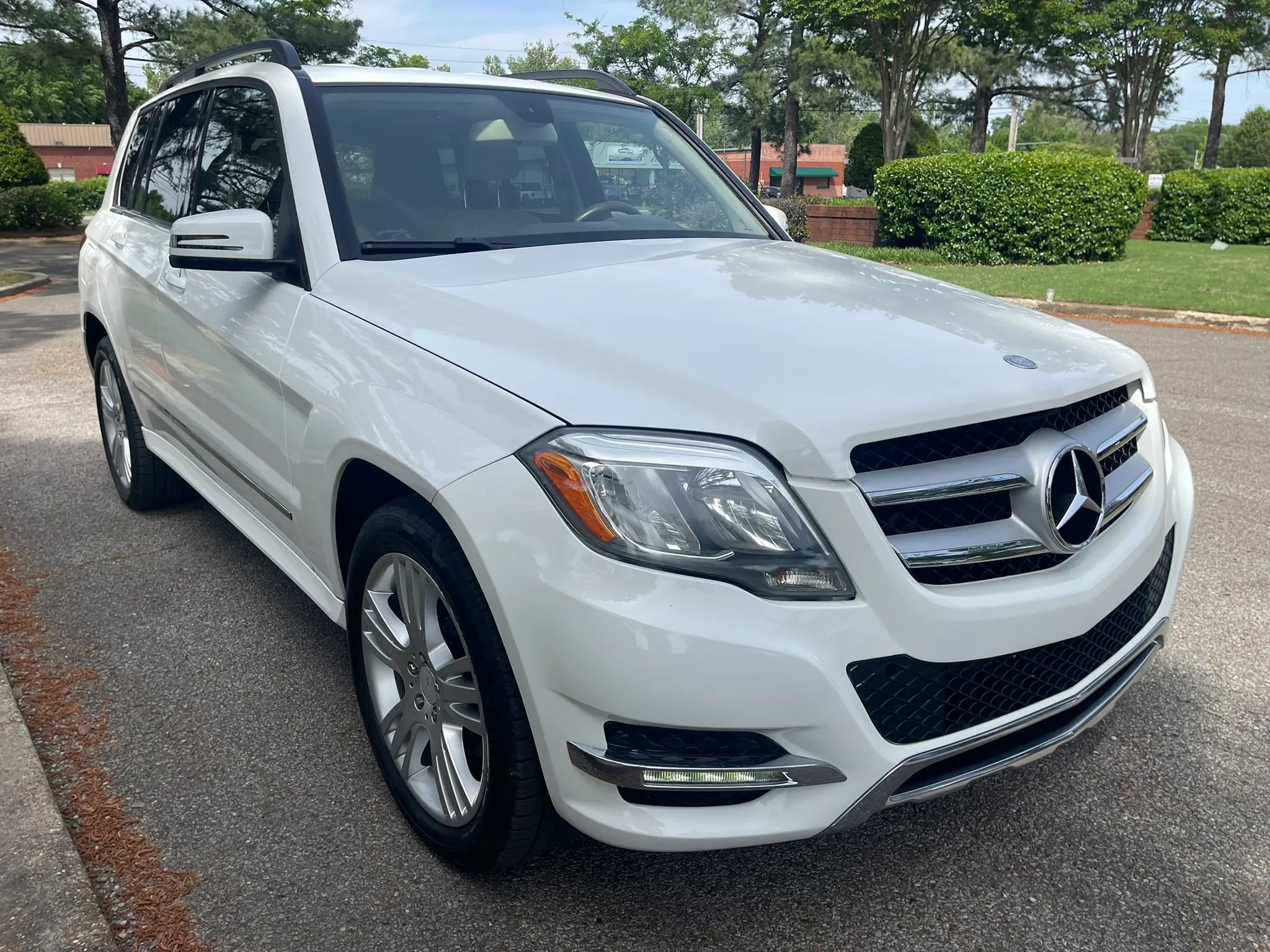 Used 2014 Mercedes-Benz GLK 250 BlueTEC 4MATIC image 7