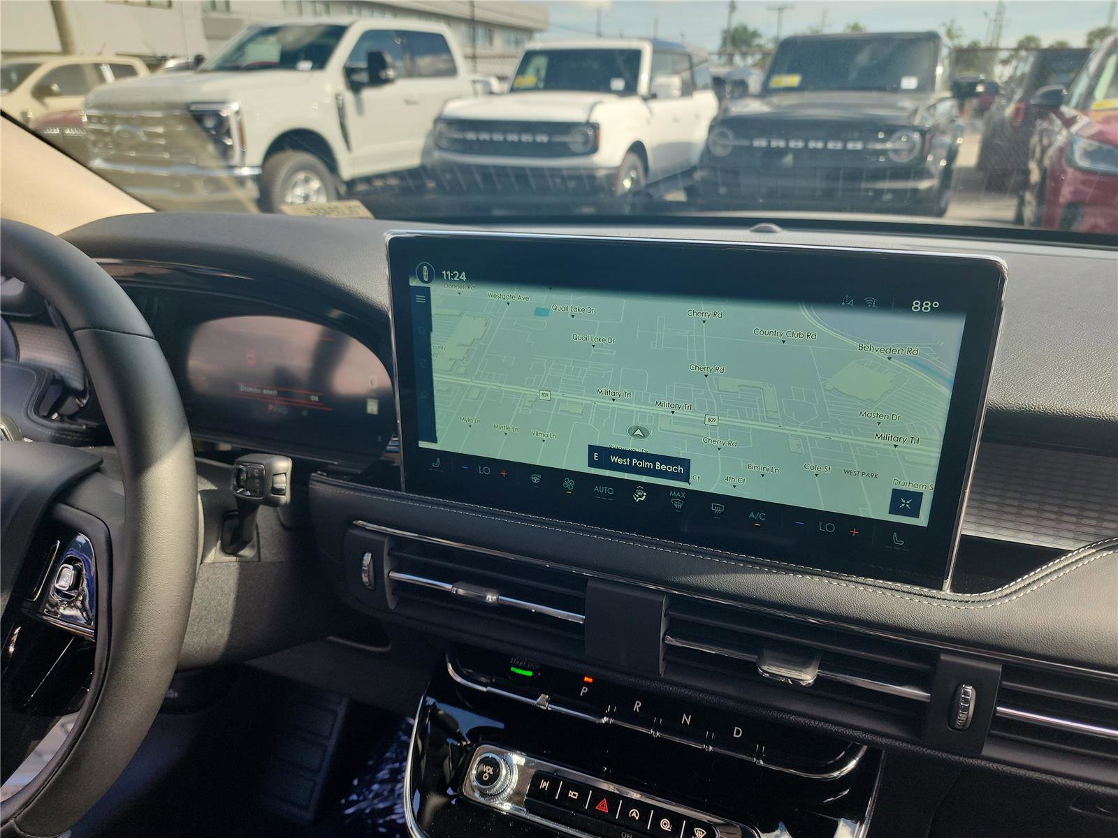 New 2026 Lincoln Corsair Premiere image 25