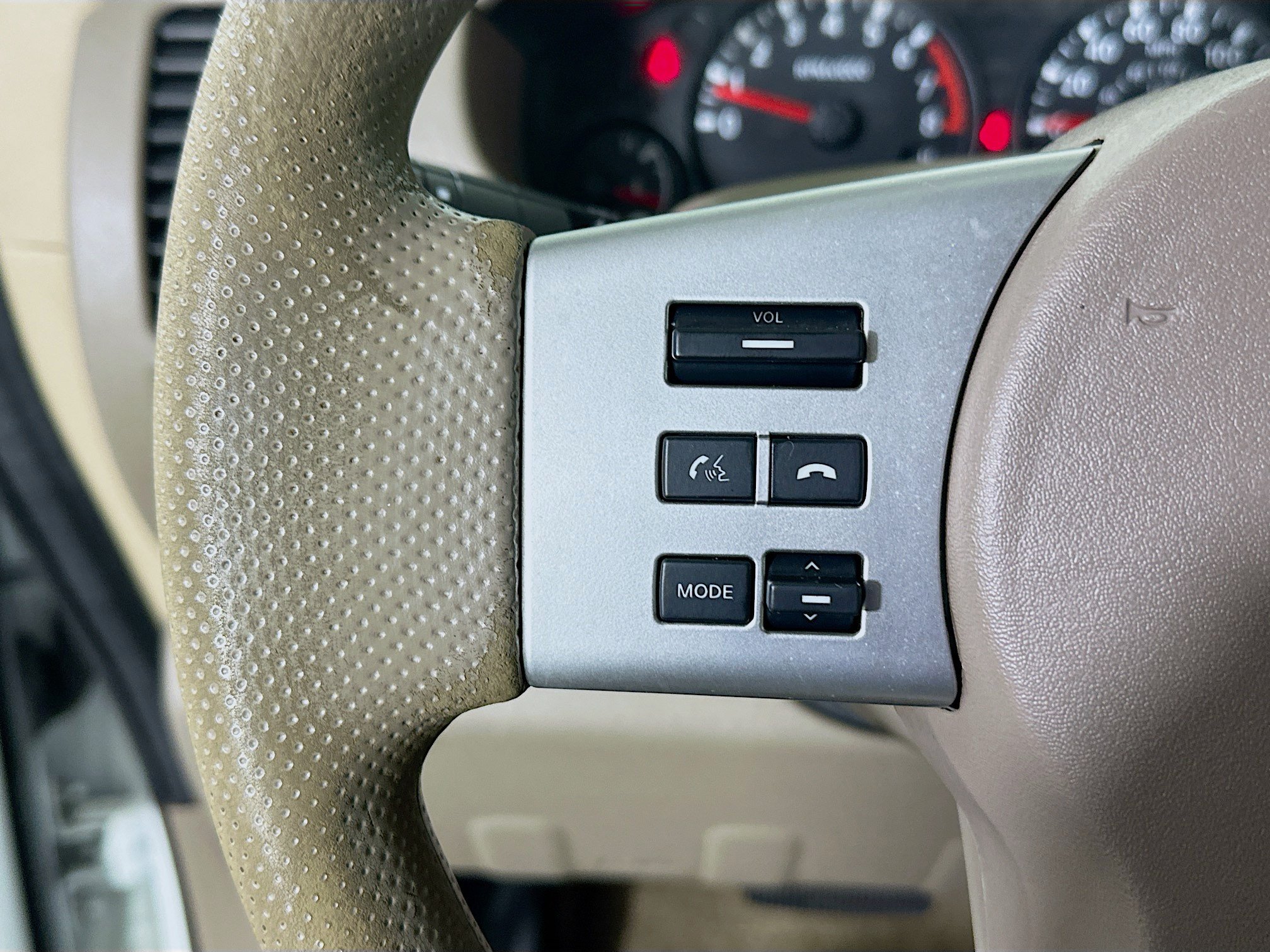 Used 2014 Nissan Frontier SV RWD image 16