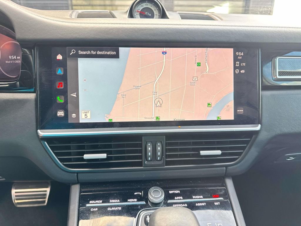 Certified 2023 Porsche Cayenne Turbo image 25