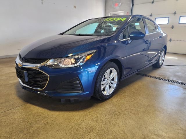 Certified 2019 Chevrolet Cruze LT w/ Sun And Sound Package image 8