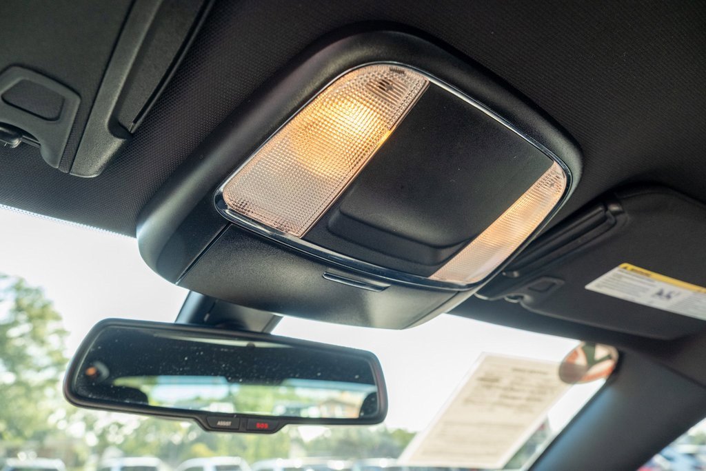 Used 2022 Dodge Charger SXT w/ Blacktop Package image 27