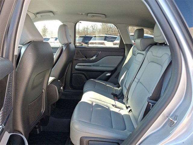 Used 2022 Lincoln Corsair AWD w/ Equipment Group 101A image 10