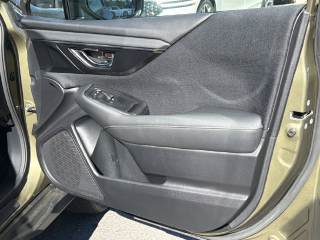 Used 2022 Subaru Outback Premium AWD/4WD image 16