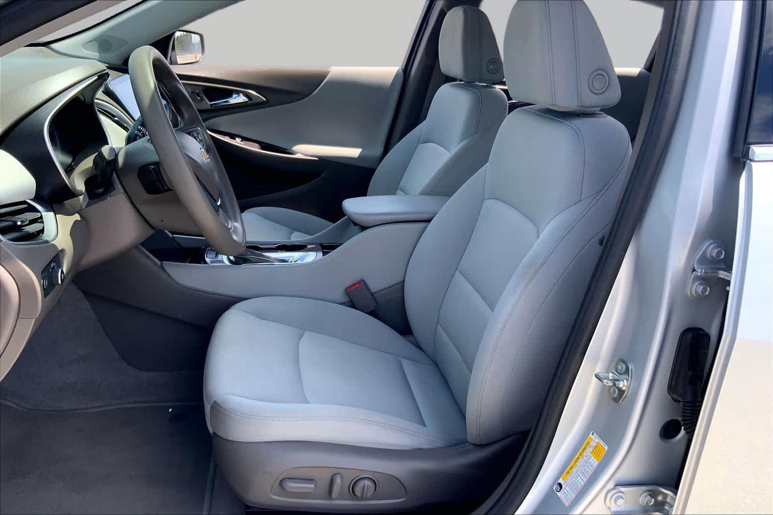 Used 2020 Chevrolet Malibu LS FWD image 8