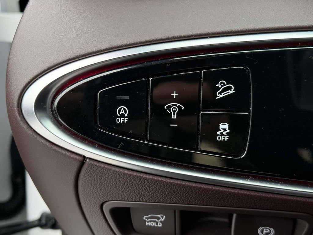 Certified 2023 Genesis GV70 2.5T w/ Advanced Package image 17