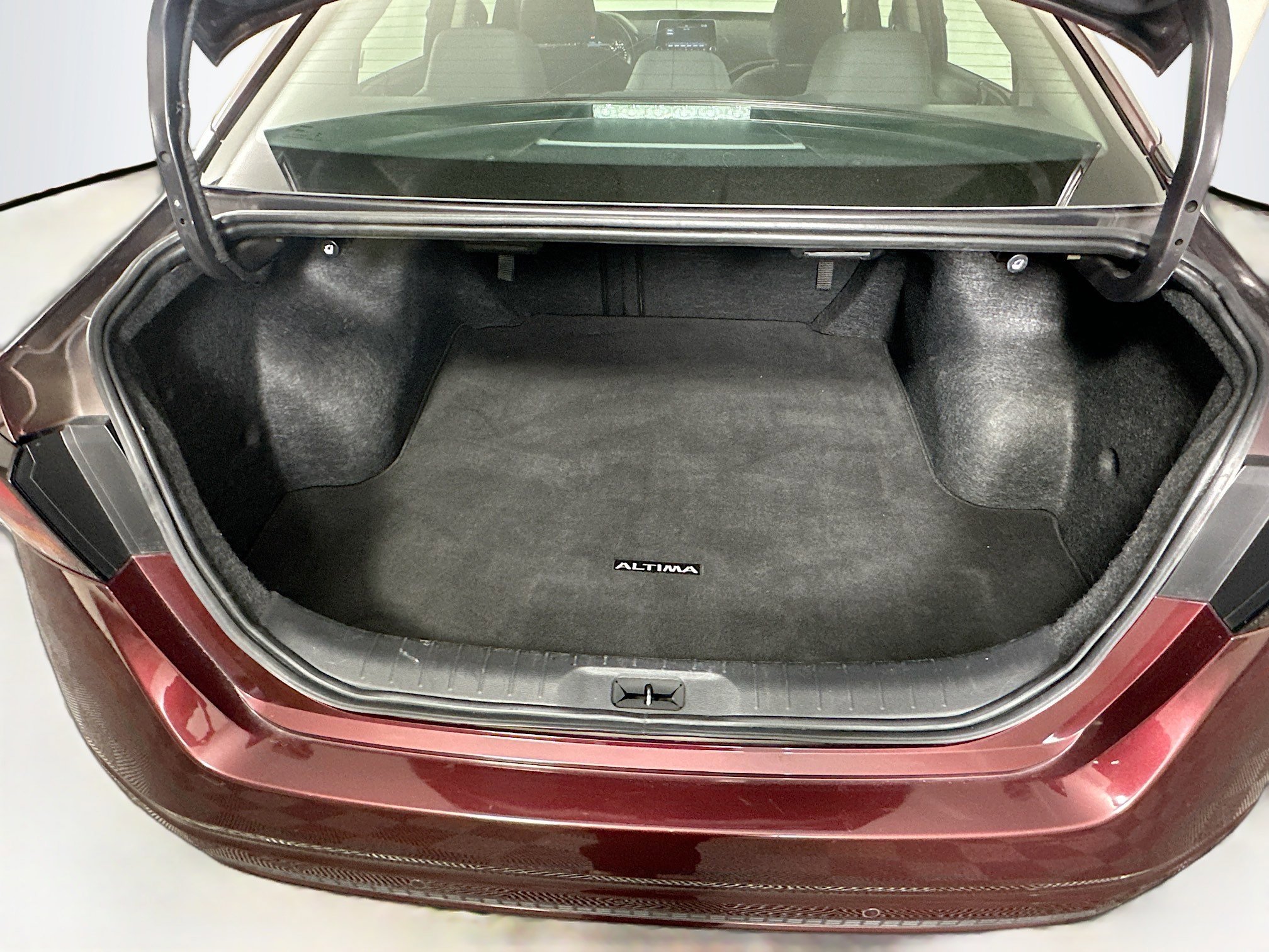 Used 2024 Nissan Altima 2.5 SV image 27