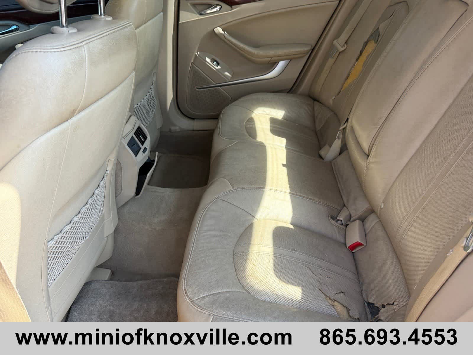 Used 2011 Cadillac CTS Luxury RWD image 16
