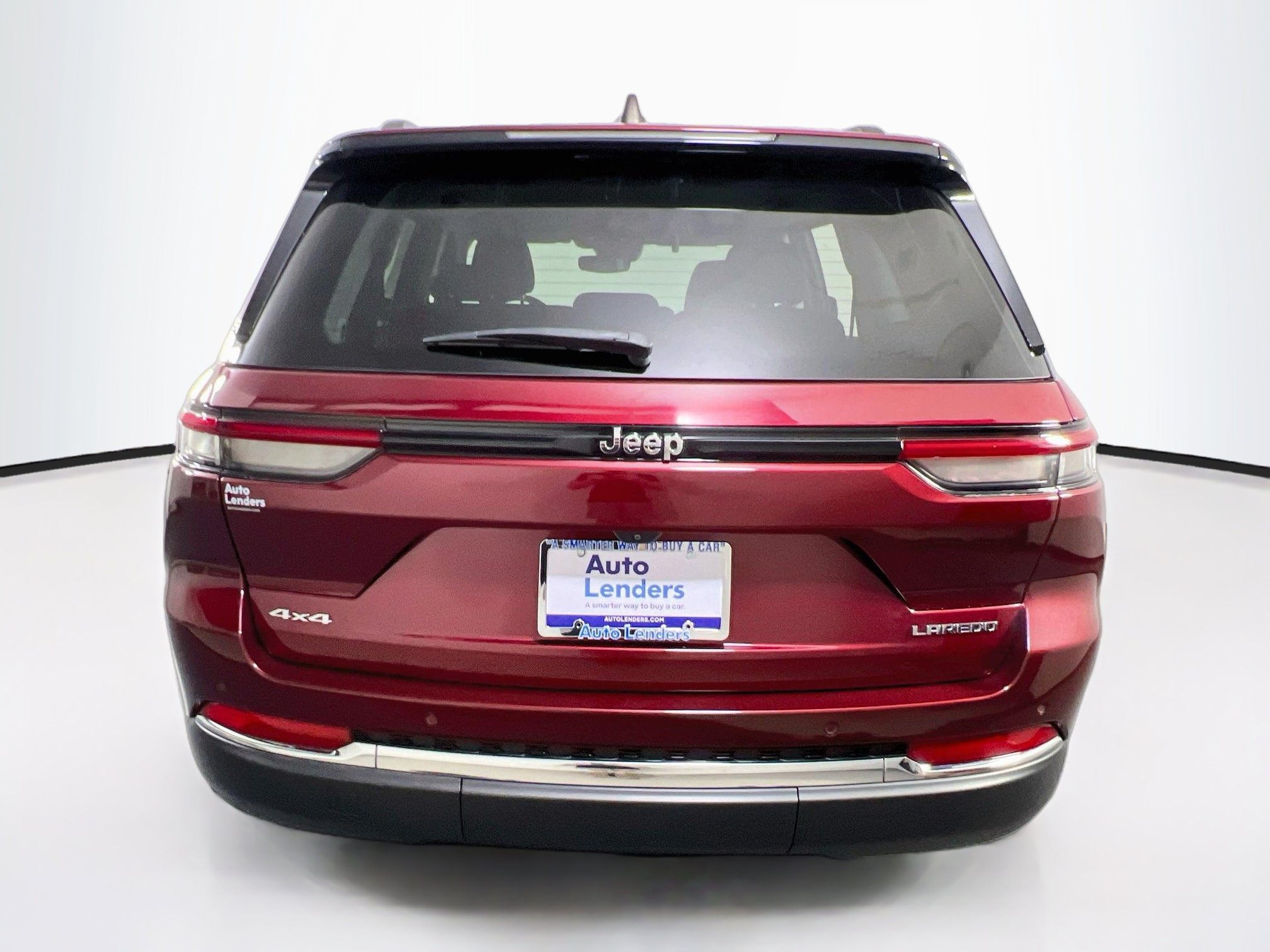 Used 2023 Jeep Grand Cherokee Laredo w/ Luxury Tech Group I AWD/4WD image 6