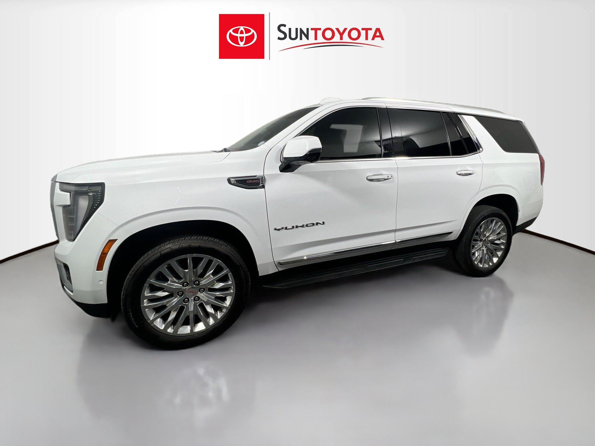 Used 2025 GMC Yukon Elevation RWD image 9