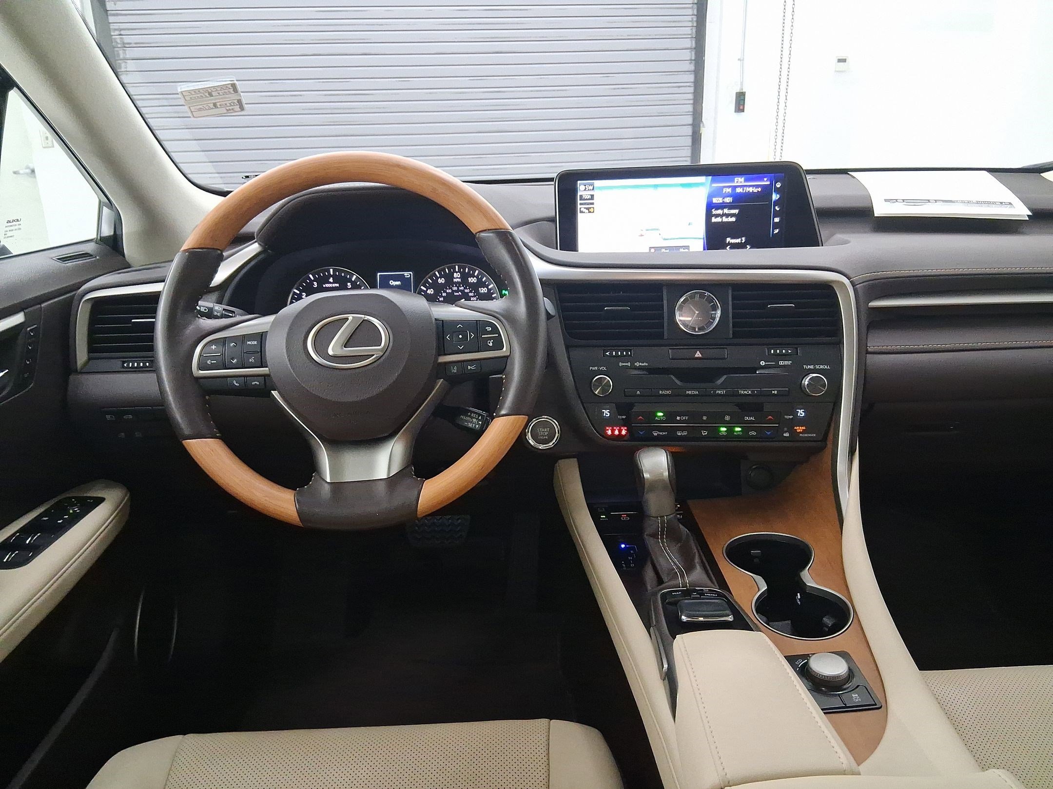 Used 2019 Lexus RX 350 FWD image 4