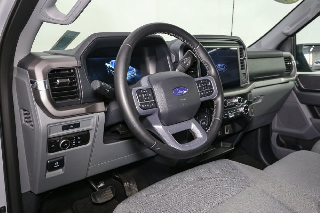 Used 2025 Ford F150 XLT w/ Equipment Group 301A Standard AWD/4WD image 19