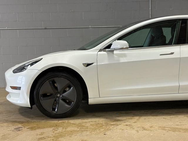 Used 2020 Tesla Model 3 Standard Range Plus image 10