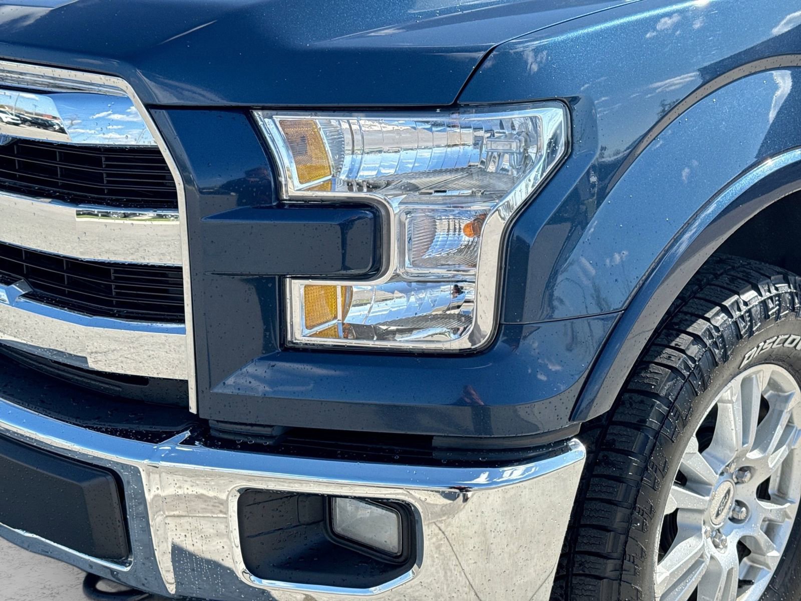 Used 2017 Ford F150 Lariat w/ Equipment Group 501A Mid AWD/4WD image 13