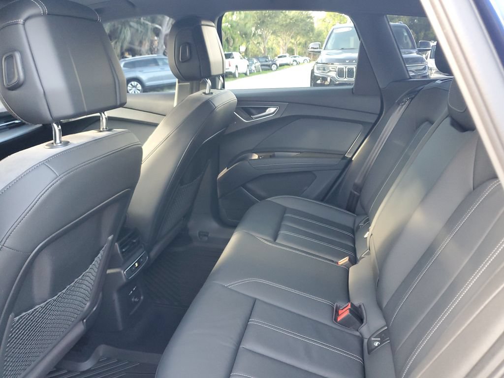 Certified 2023 Audi Q4 e-tron Prestige AWD/4WD image 16