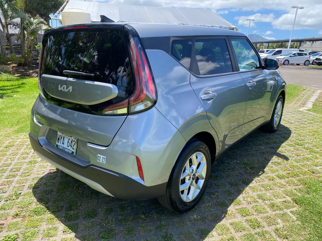 Used 2024 Kia Soul LX w/ Option Group 015 FWD image 25