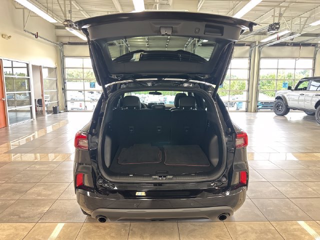 Used 2023 Ford Escape ST-Line w/ Tech Pack #1 AWD/4WD image 27