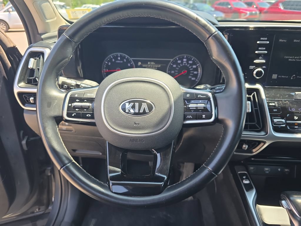 Certified 2021 Kia Sorento EX w/ Panoramic Sunroof Package AWD/4WD image 14