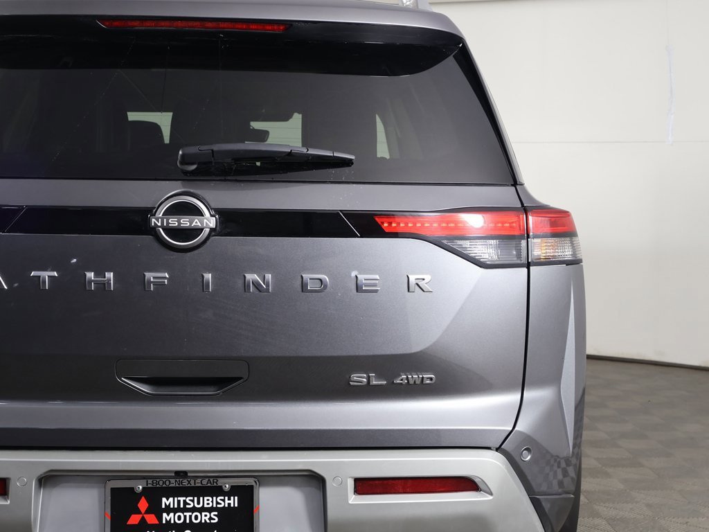 Used 2024 Nissan Pathfinder SL w/ SL Premium Package image 18