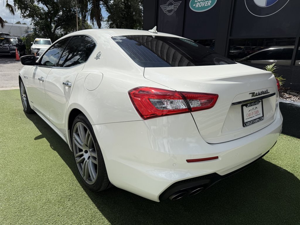 Used 2018 Maserati Ghibli GranSport RWD image 4