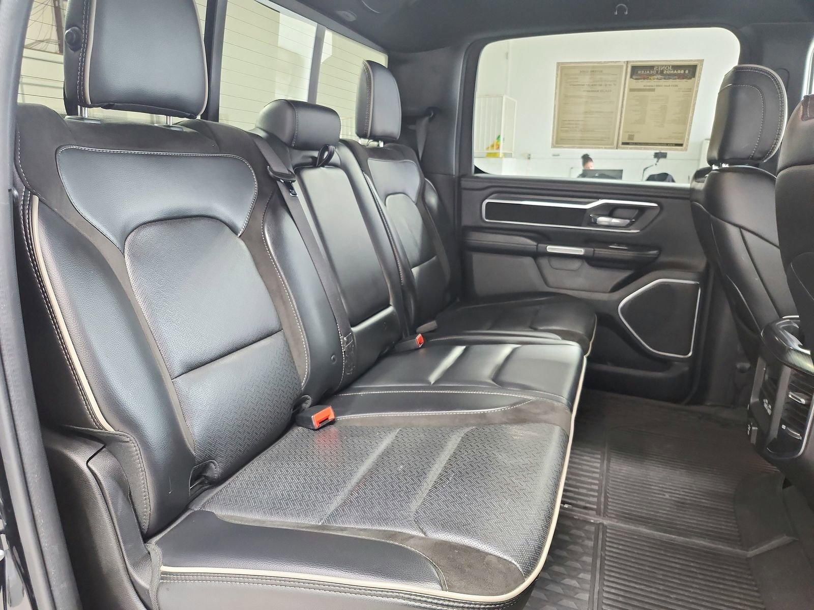 Used 2023 RAM 1500 Laramie AWD/4WD image 42