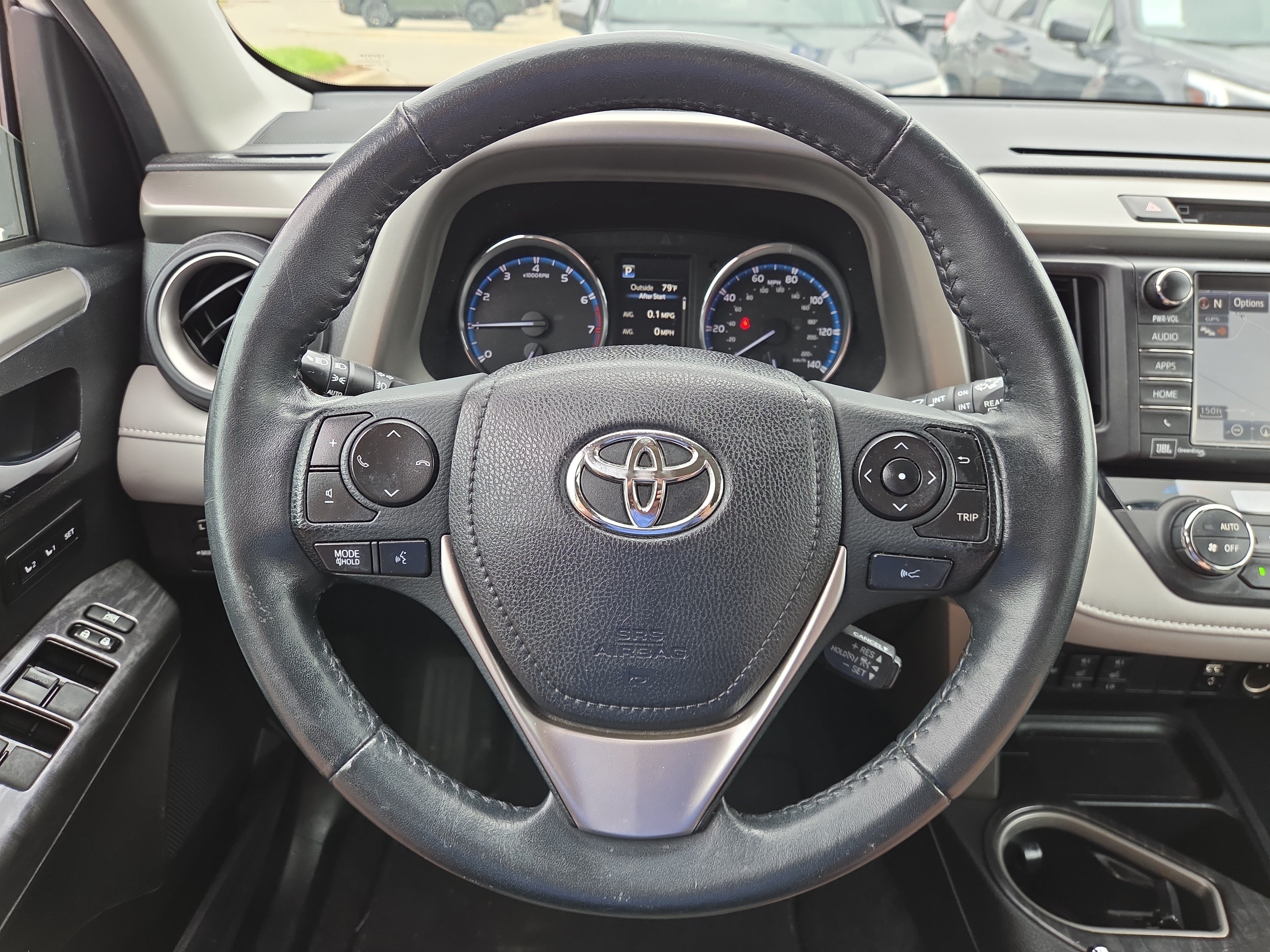 Used 2018 Toyota RAV4 Platinum AWD/4WD image 18