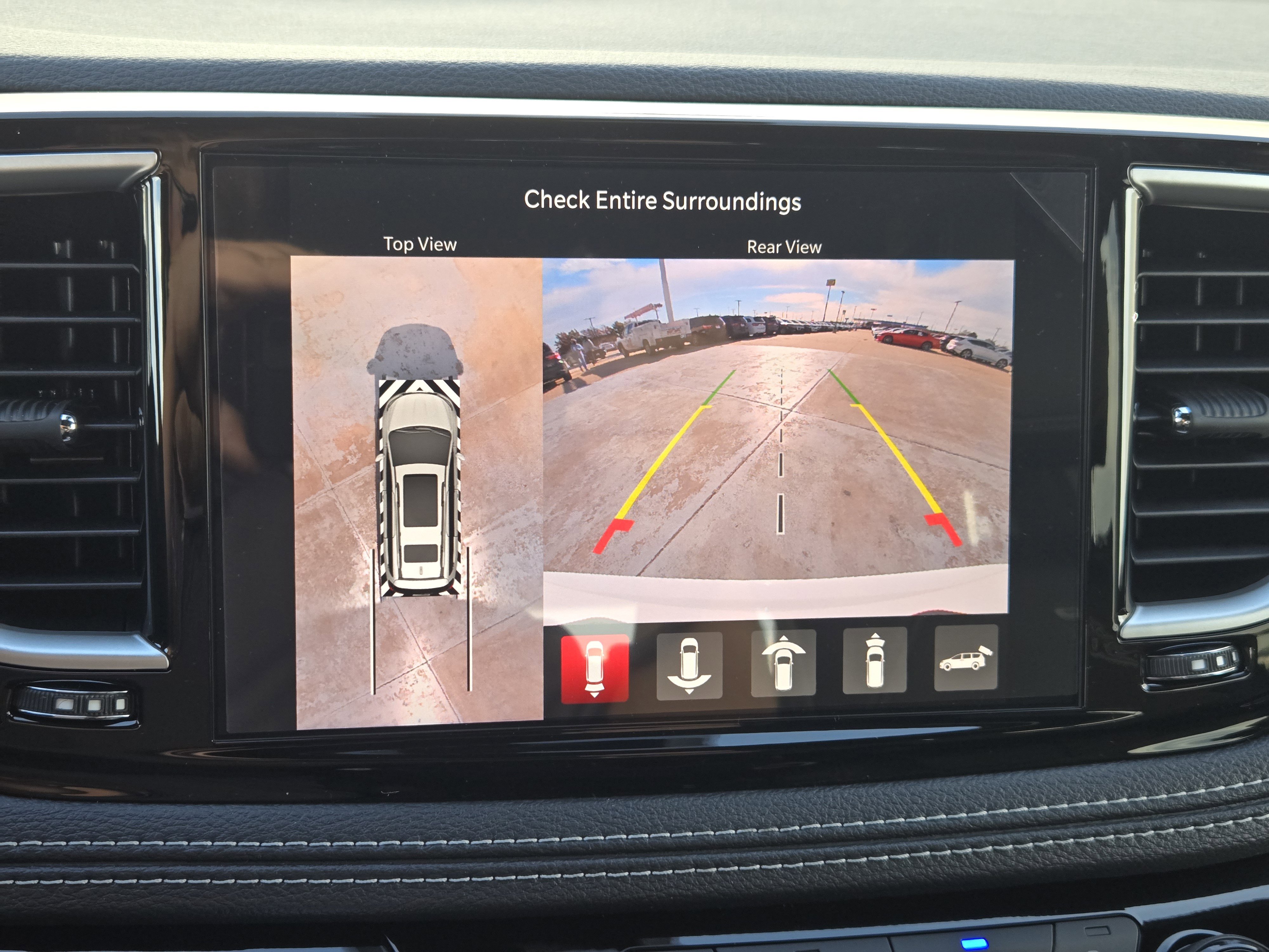 New 2026 Chrysler Pacifica Select w/ S Appearance Package image 14