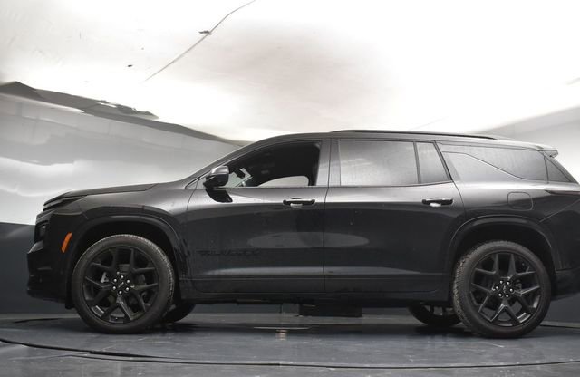 Used 2026 Chevrolet Traverse RS FWD image 35