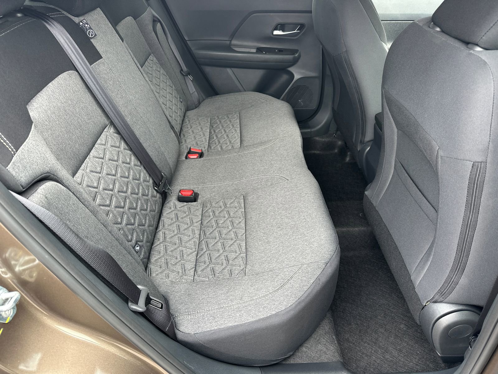 Used 2026 Nissan Kicks SV image 15