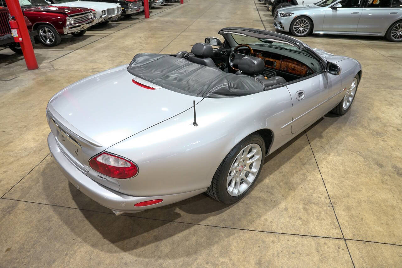 Used 2001 Jaguar XK8 Convertible RWD image 17